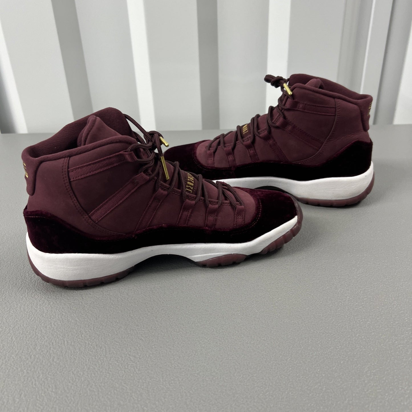 Size 8Y or 9.5 Wmns JORDAN 11 RETRO HEIRESS 'VELVET' Night Maroon (GS)