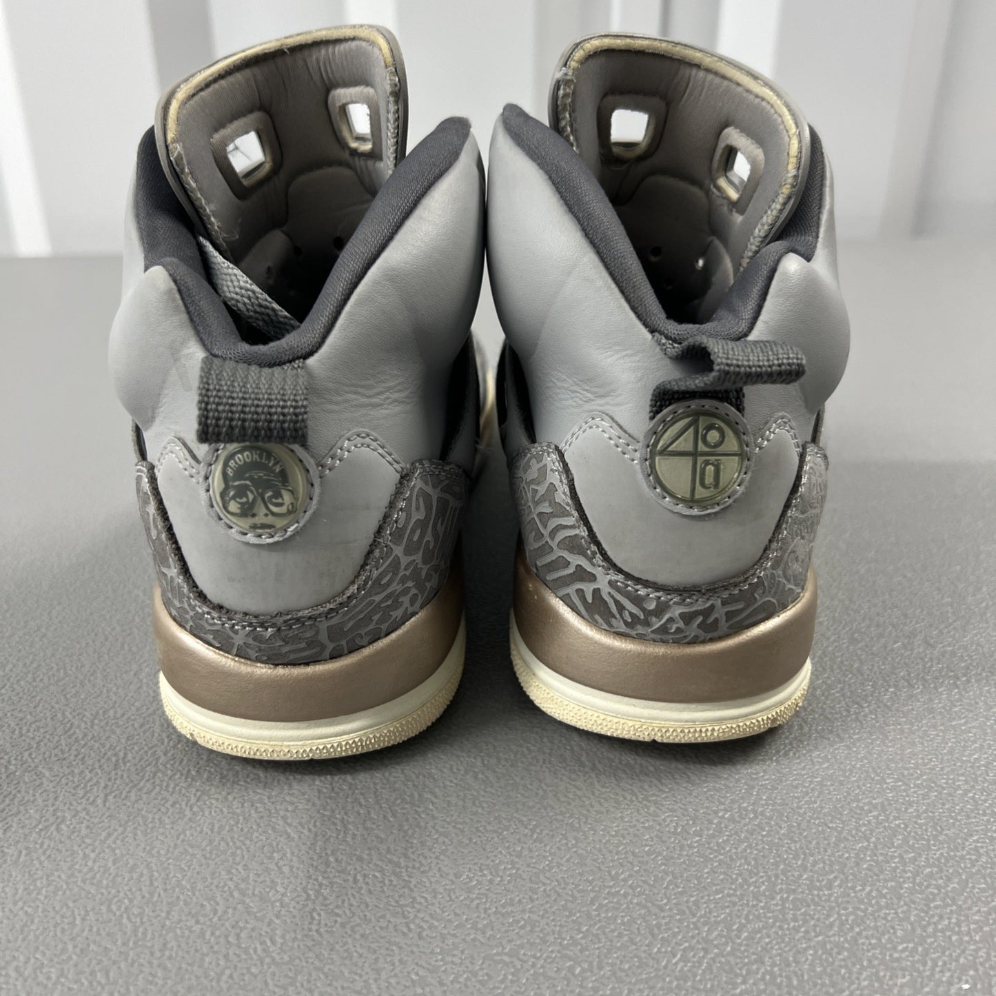 Size 5.5Y - Air Jordan Spizike (GS) ‘Wolf Grey' 535712-018