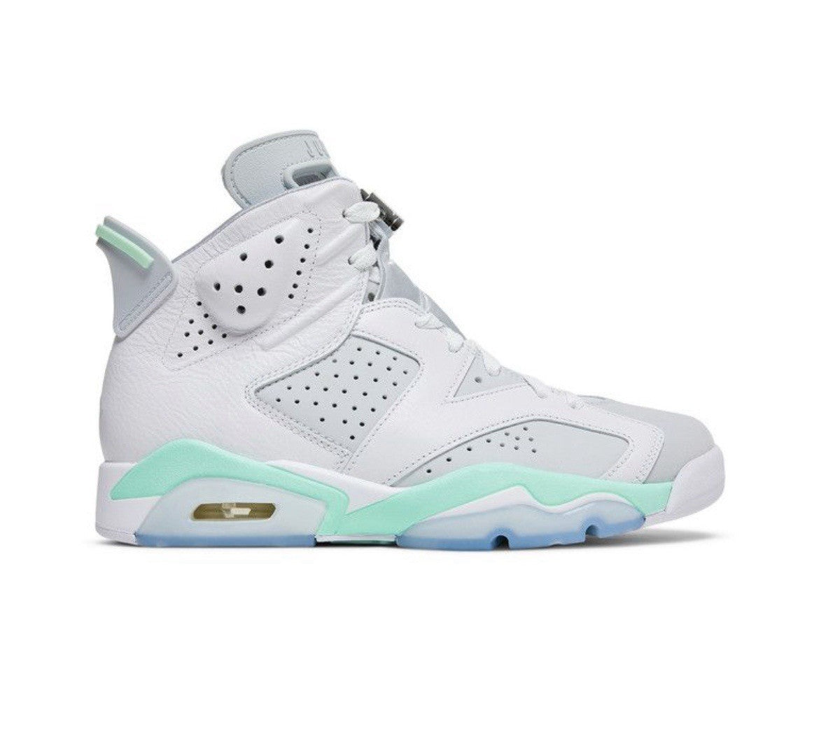 Size 11 Wmns or 9.5 Men’s - Air Jordan 6 Retro ‘Mint Foam’
