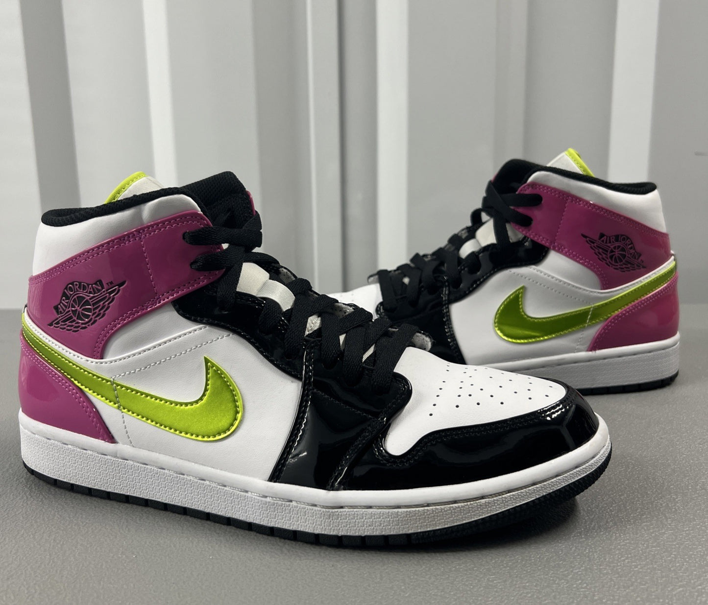 Size 10.5 - Air Jordan 1 SE Mid ‘Cyber Active Fuchsia’