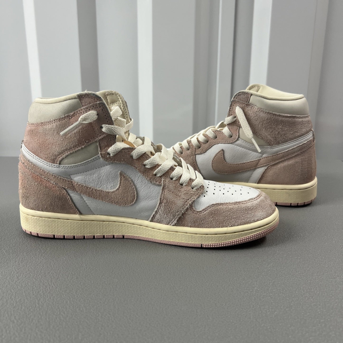 Size 10.5 - Air Jordan 1 Retro OG High Washed Pink (Wmns)