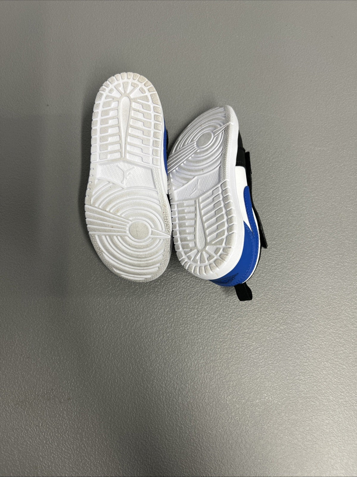 Size 10C - Jordan 1 Retro Low ALT Alternate Royal Toe (Toddler)