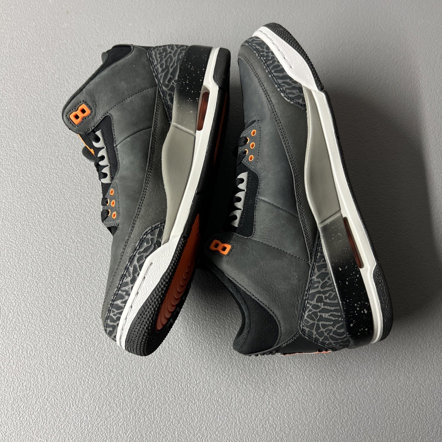 Size 11 - Jordan 3 Retro 2023 Mid ‘Fear Pack’