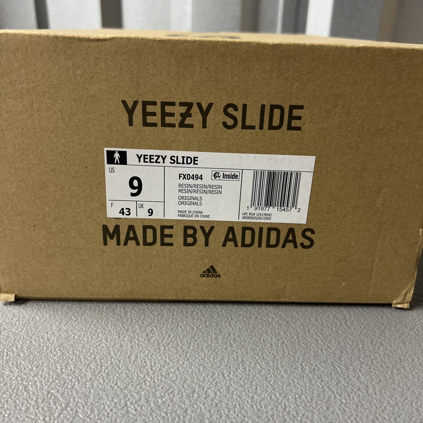 Size 9 Men’s or 10.5 Wmns- Adidas Yeezy Slide ‘Resin’
