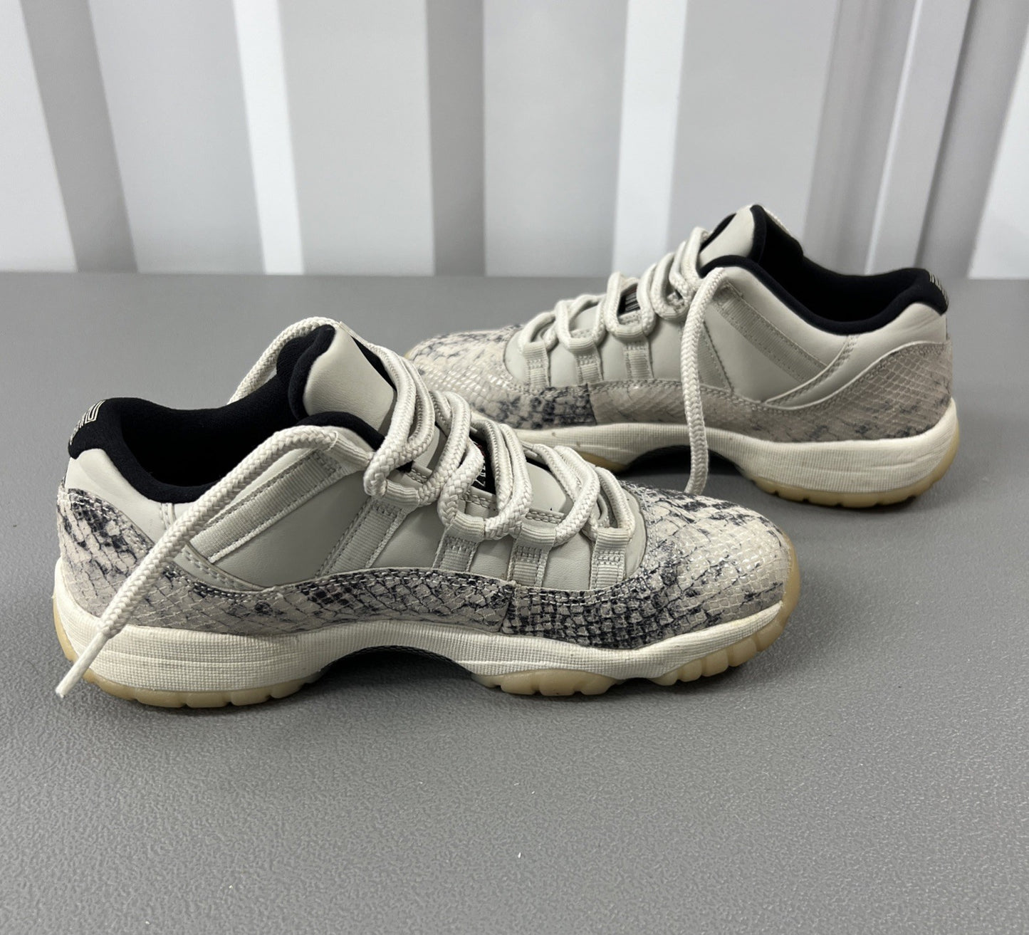 5.5 Y or 7 Wmns - Jordan 11 Retro Low Snake Light Bone (GS)