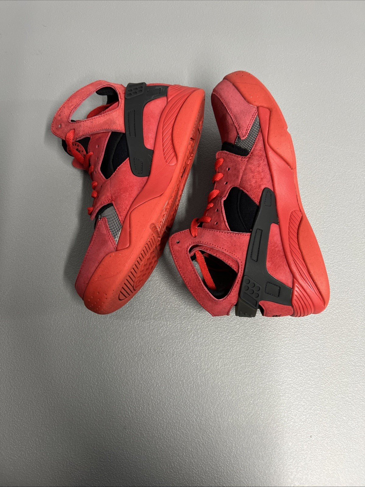 Size 10 - Nike Air Flight Huarache Men’s ‘University Red Black’