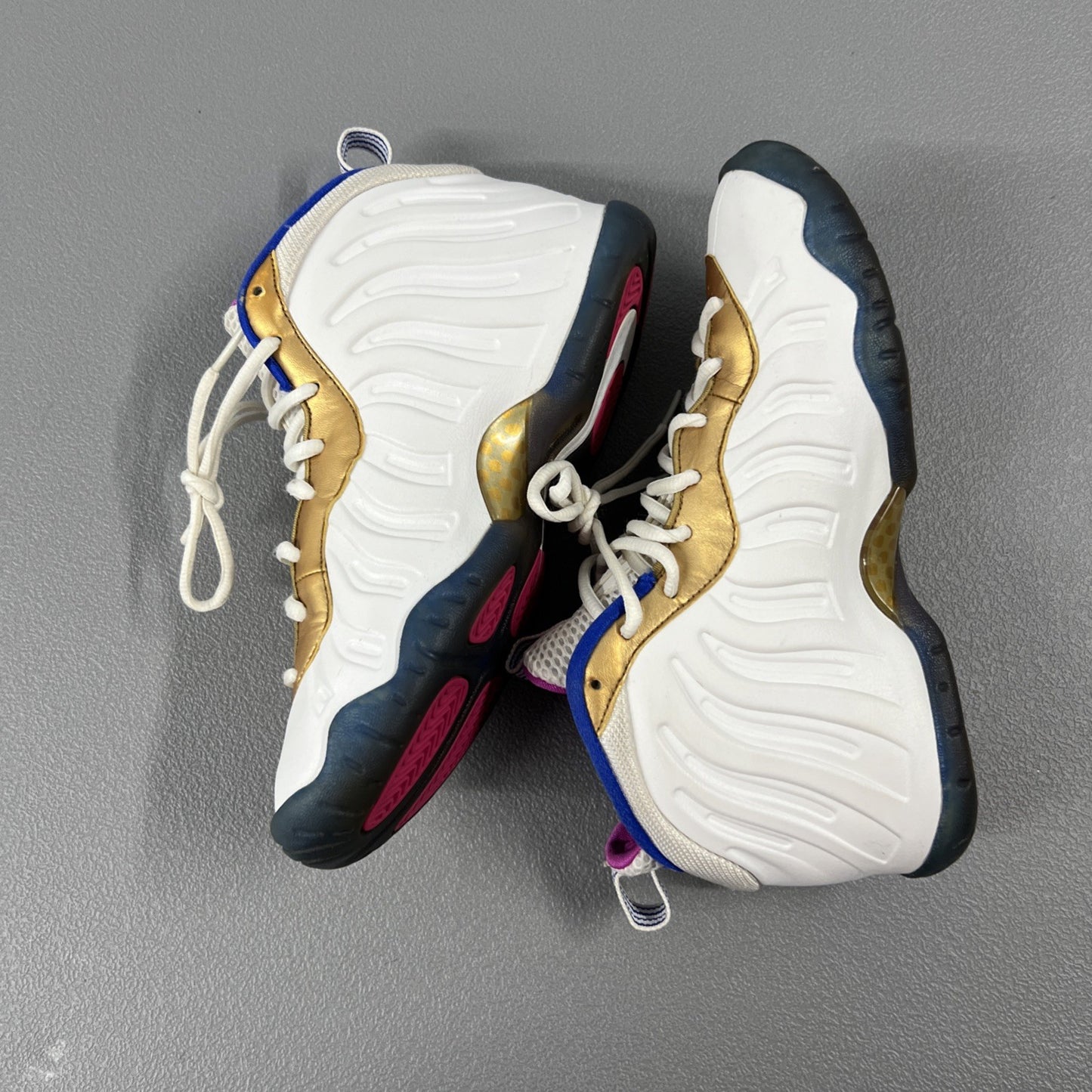 Size 5.5 Y- Nike Little Posite One GS ‘Fuchsia Blast’