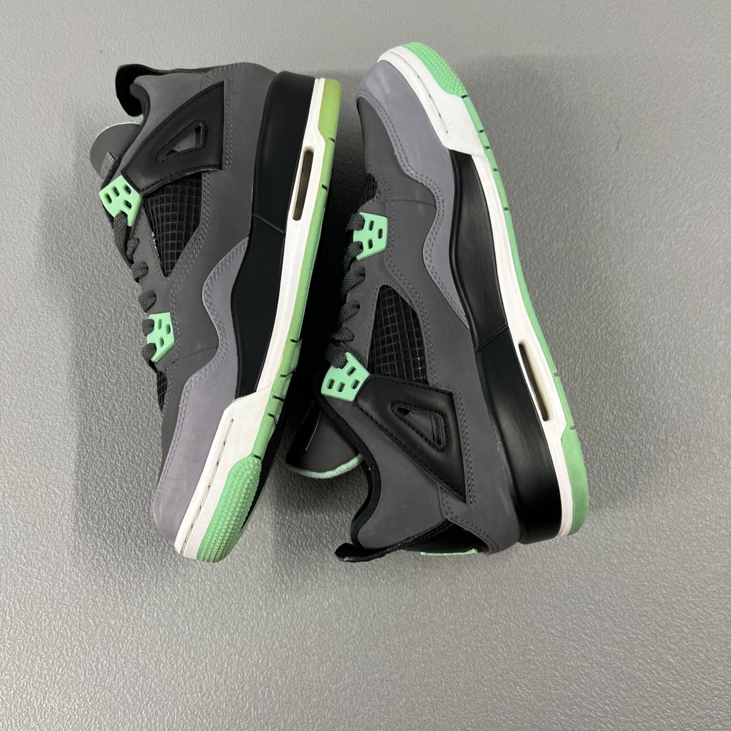 Size 6.5 Y or 8 Wmns - Jordan 4 Retro ‘Green Glow’ GS
