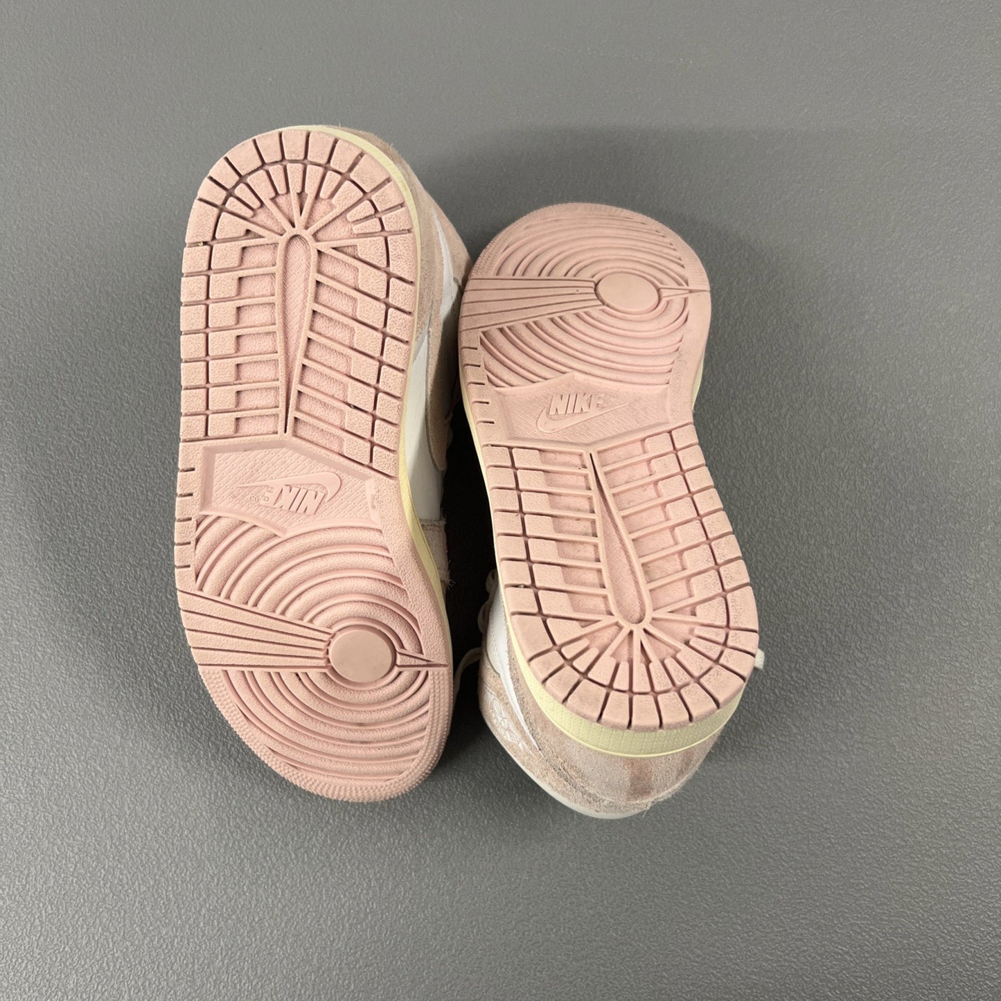 Size 10.5 - Air Jordan 1 Retro OG High Washed Pink (Wmns)