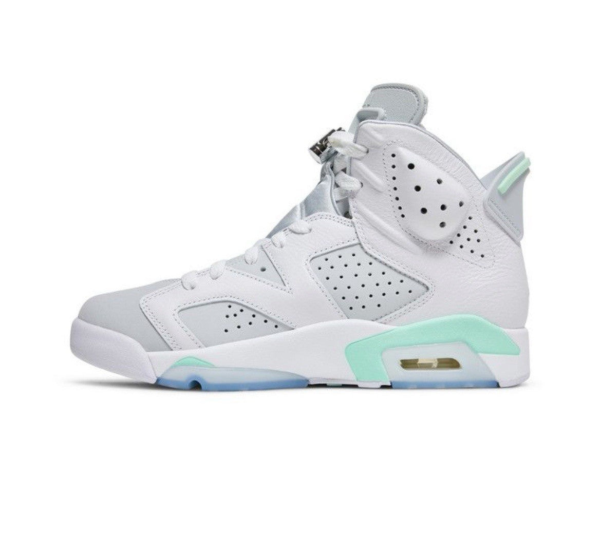 Size 11 Wmns or 9.5 Men’s - Air Jordan 6 Retro ‘Mint Foam’