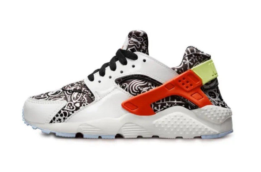 Size 5.5Y or 7 Wmns - Nike Air Huarache Run SE 'Doodle'