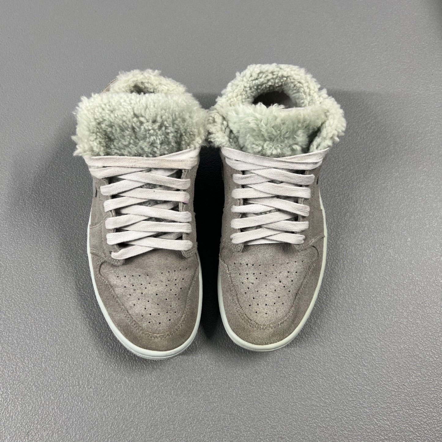 Size 8 - Jordan Wmns Air Jordan 1 Low SE 'Sherpa Fleece'