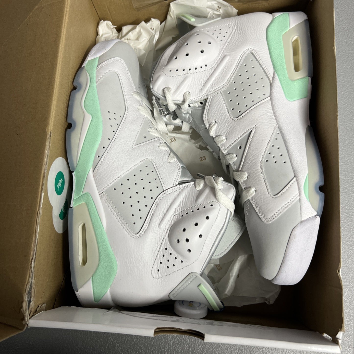 Size 11 Wmns or 9.5 Men’s - Air Jordan 6 Retro ‘Mint Foam’