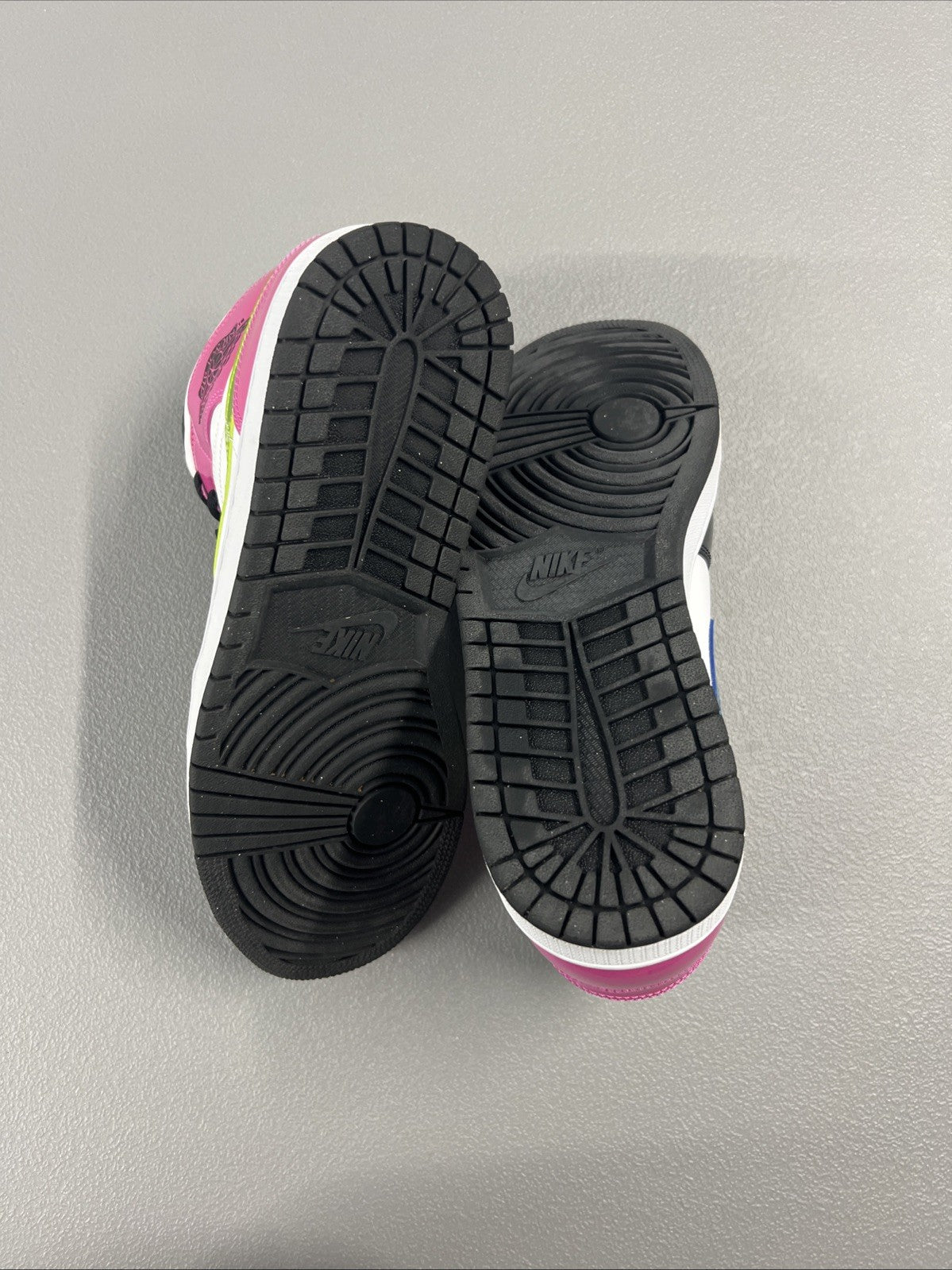 Size 10.5 - Air Jordan 1 SE Mid ‘Cyber Active Fuchsia’