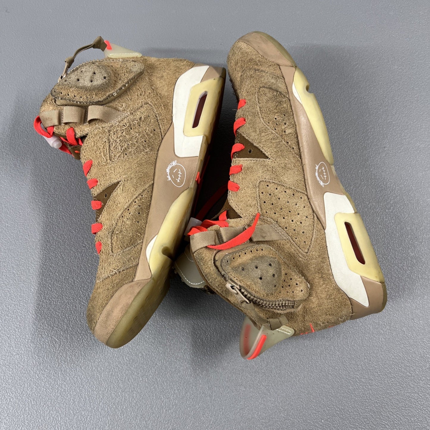 Size 11.5 - Jordan 6 Retro x Travis Scott Mid British Khaki