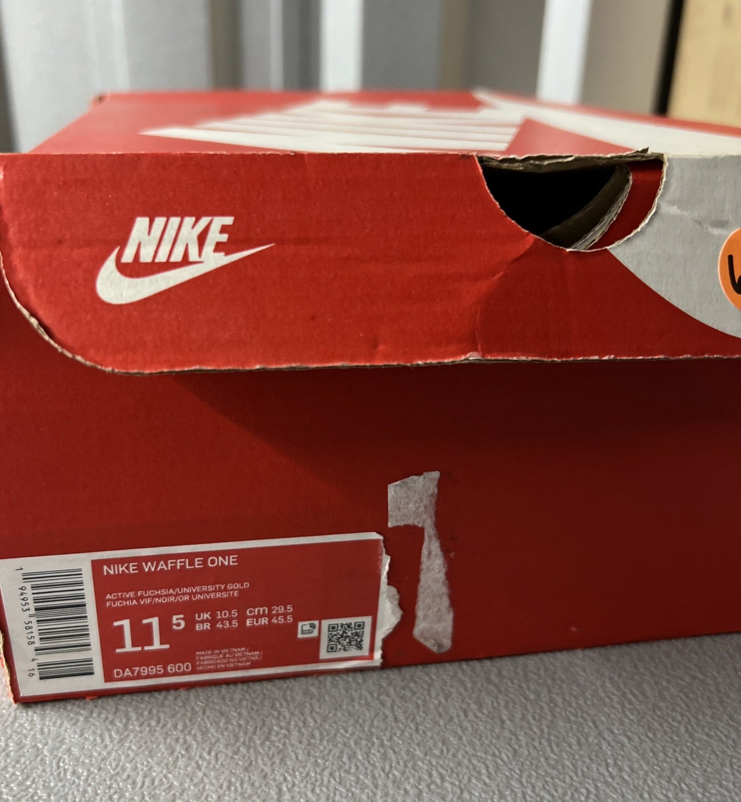 Size 11.5 - Nike Waffle One Active Fuchsia Men’s