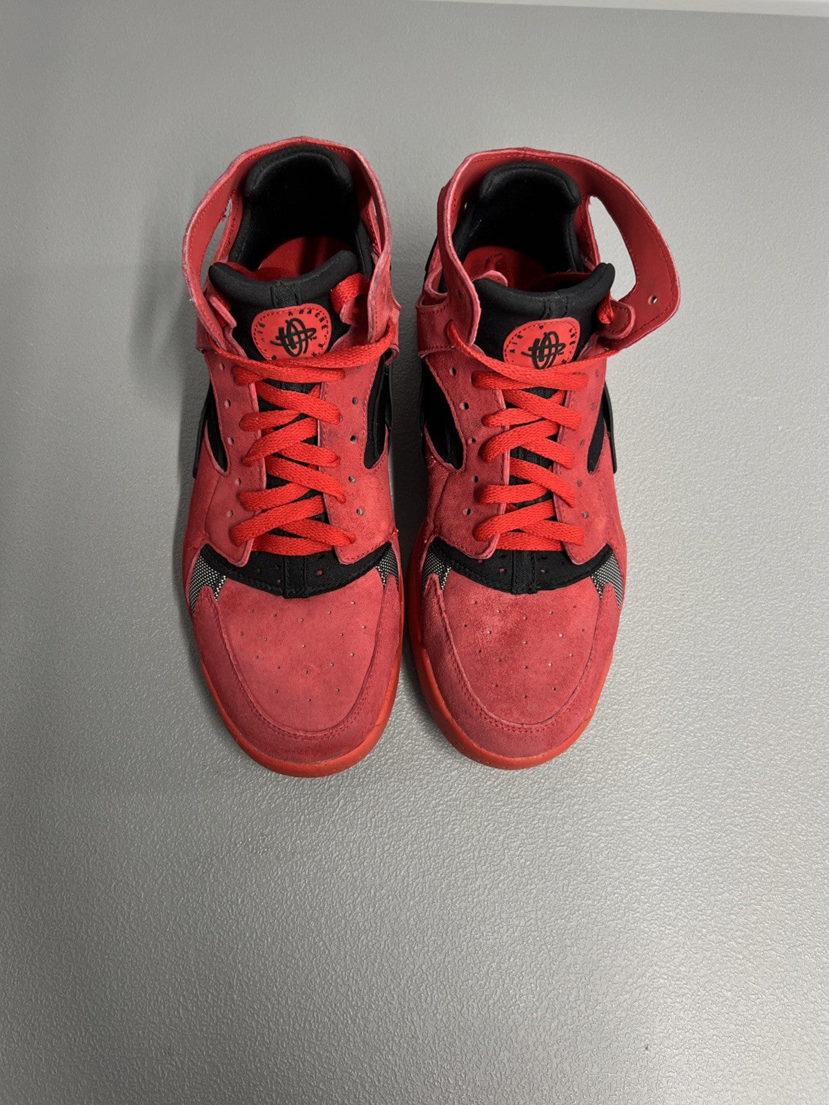 Size 10 - Nike Air Flight Huarache Men’s ‘University Red Black’