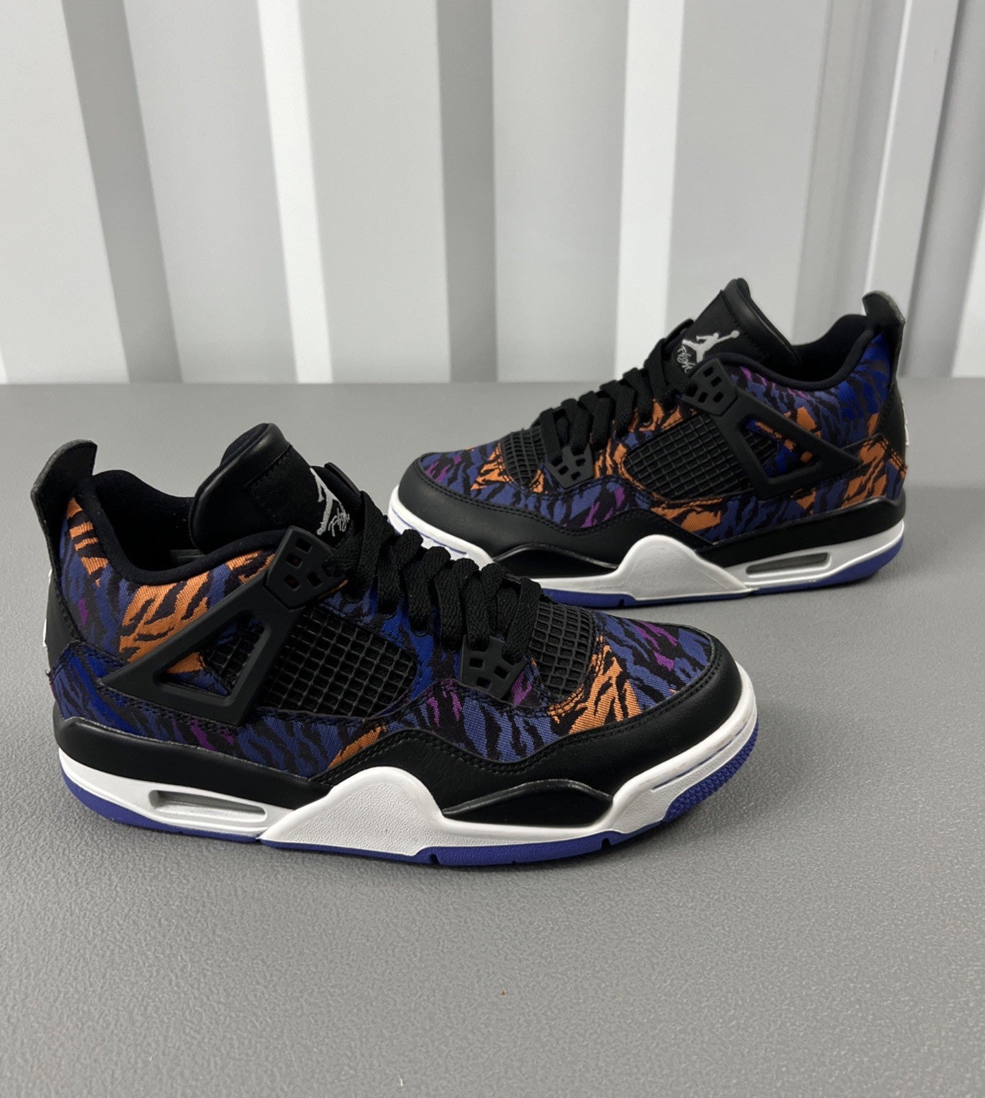 Size 6Y or 7.5 Wmns - Air Jordan 4 Retro SE (GS) ‘Rush Violet'