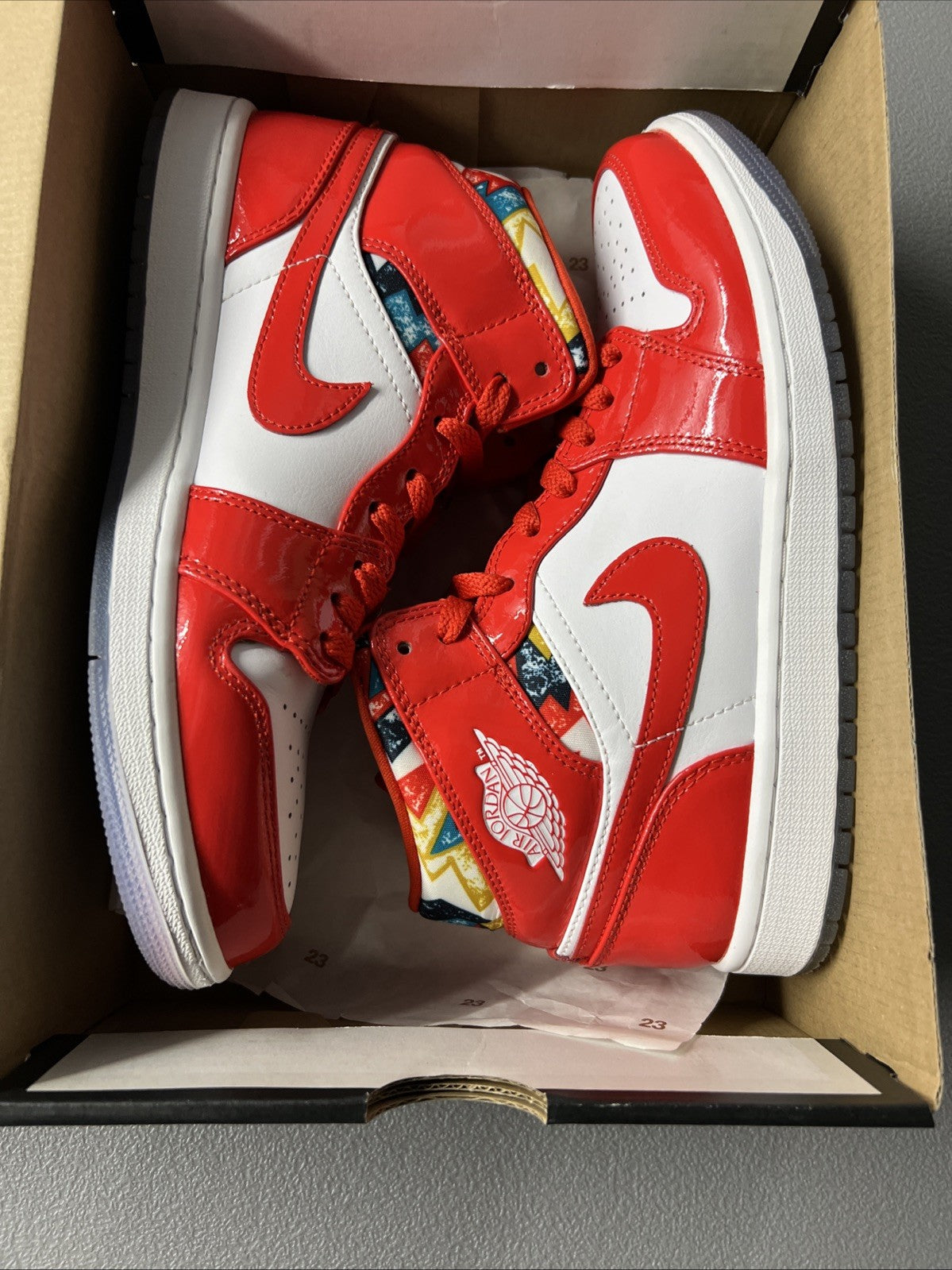 Size 8 Men’s or 9.5 Wmns- Air Jordan 1 SE Mid Barcelona Sweater