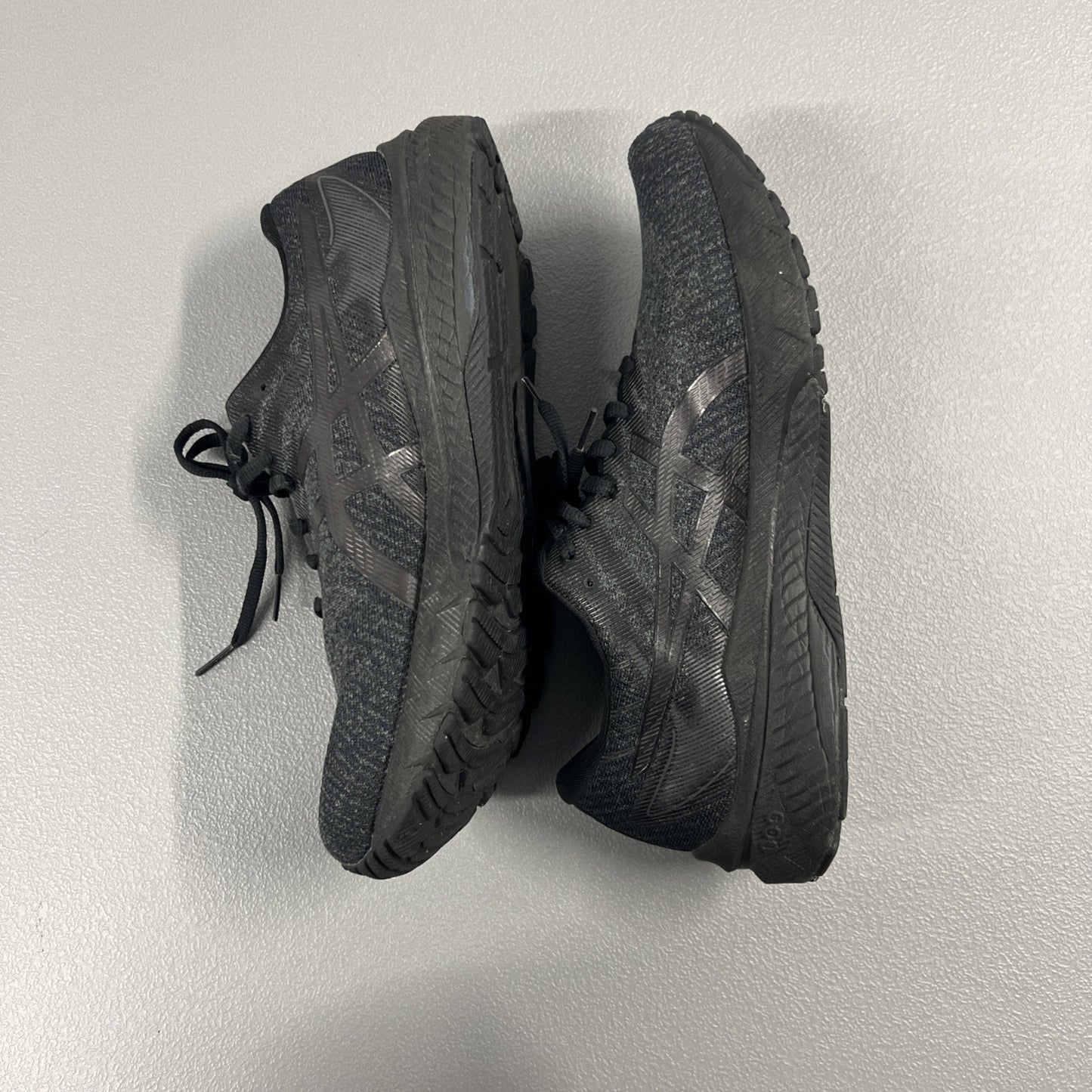 Size 9.5 - ASICS GT-2000 13 Black/ Black