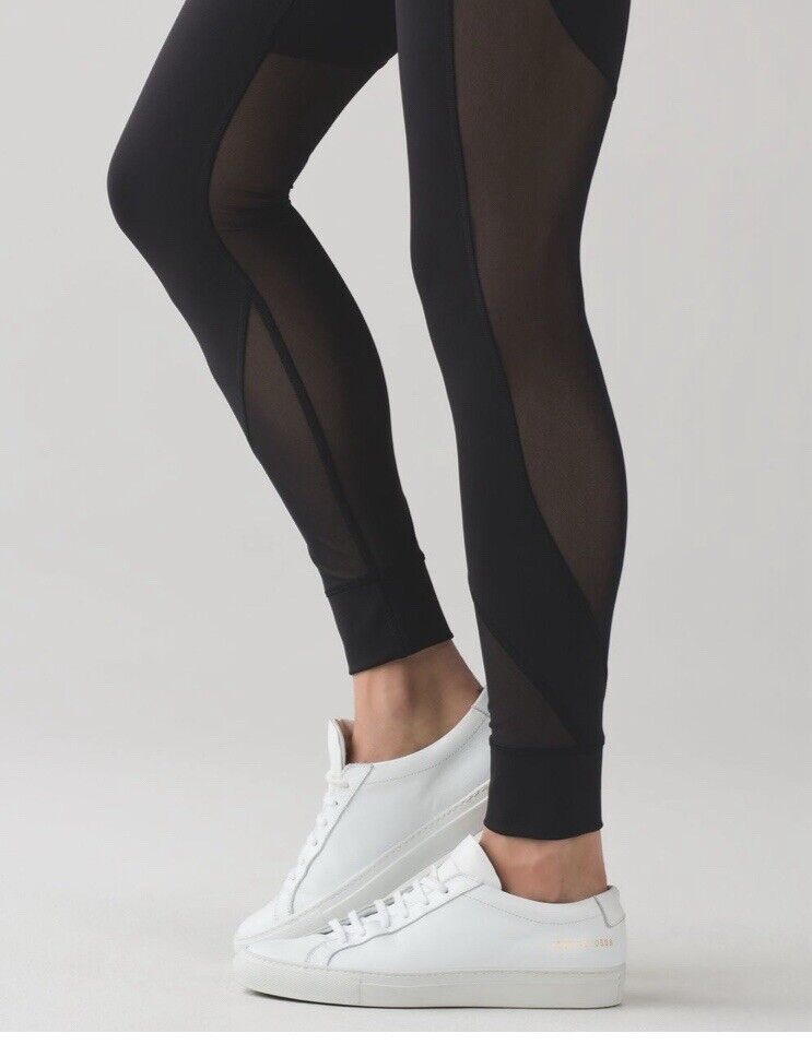 Size 4-Lululemon Hot Like Agni Pant