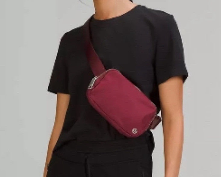 Lululemon Everywhere Belt Bag *1L Red Merlot