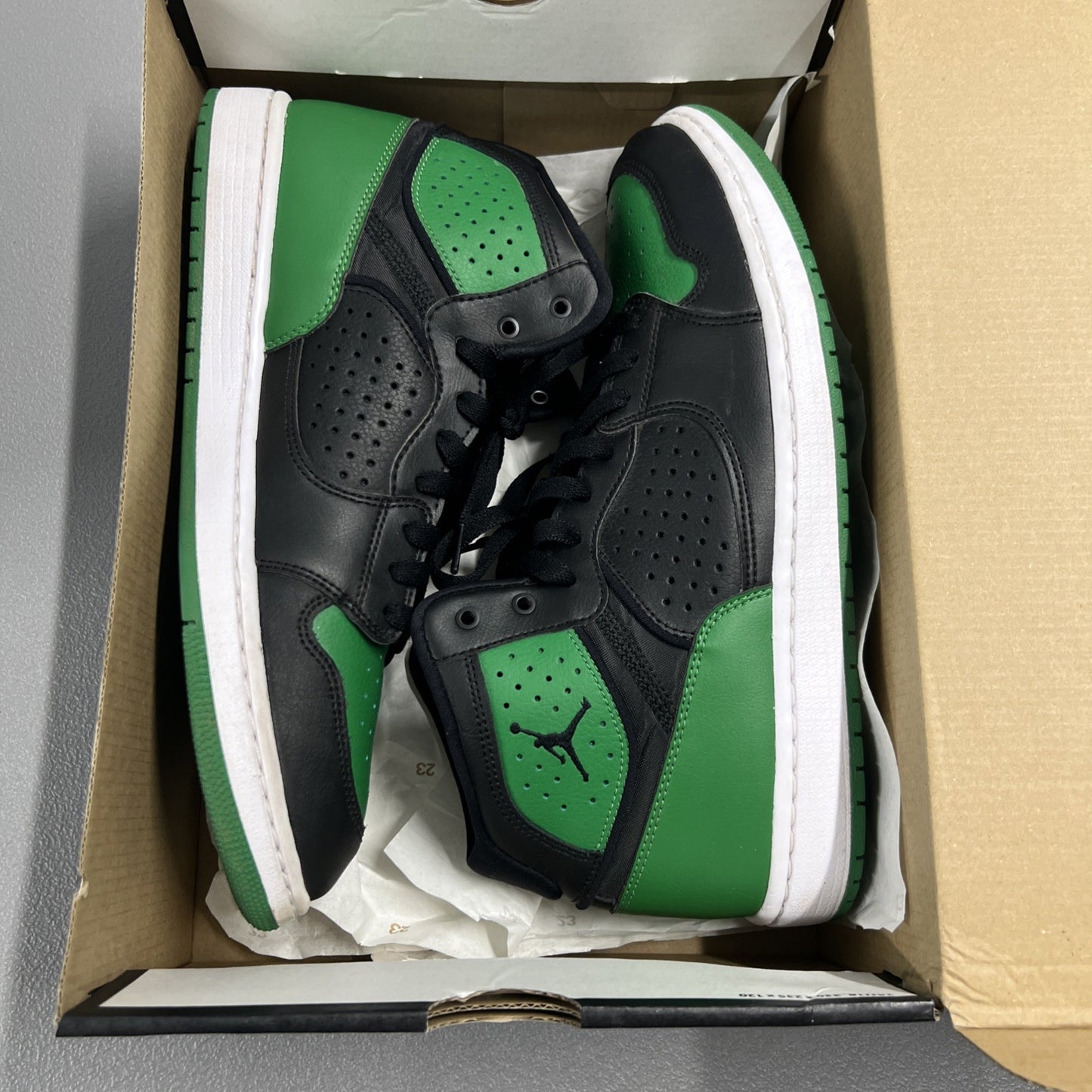 Size 10.5 - Jordan Access Black Aloe Verde