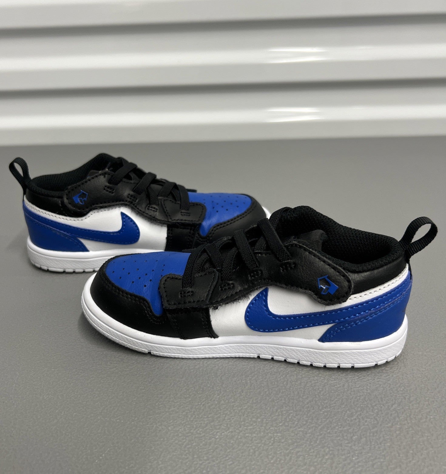 Size 10C - Jordan 1 Retro Low ALT Alternate Royal Toe (Toddler)