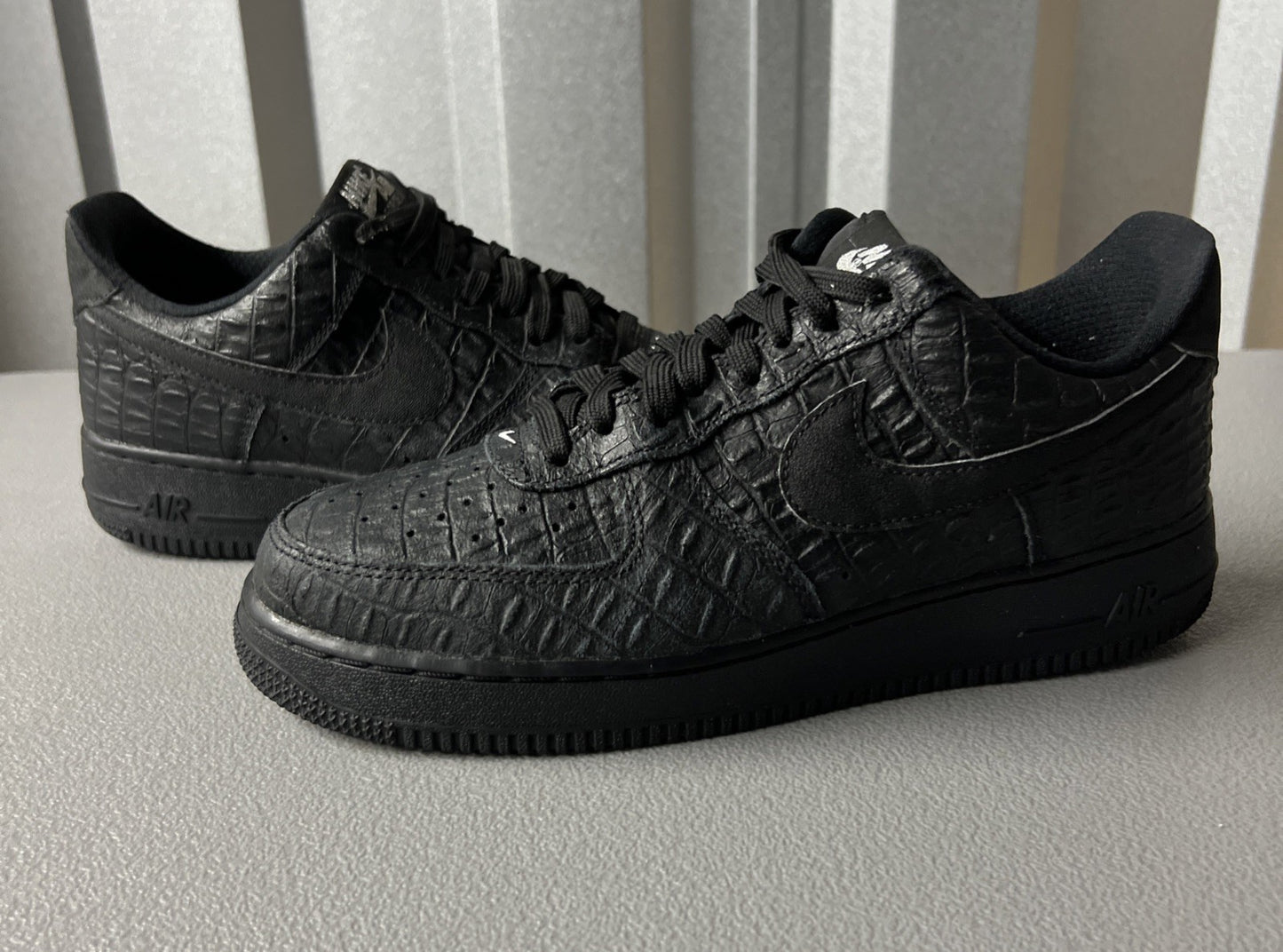 Size 8.5 Men’s or 10 Wmns- Nike Air Force 1 '07 LV8 Low ‘Black Croc’