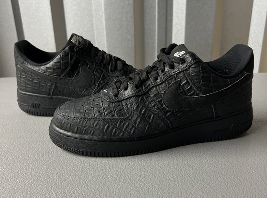 Size 8.5 Men’s or 10 Wmns- Nike Air Force 1 '07 LV8 Low ‘Black Croc’