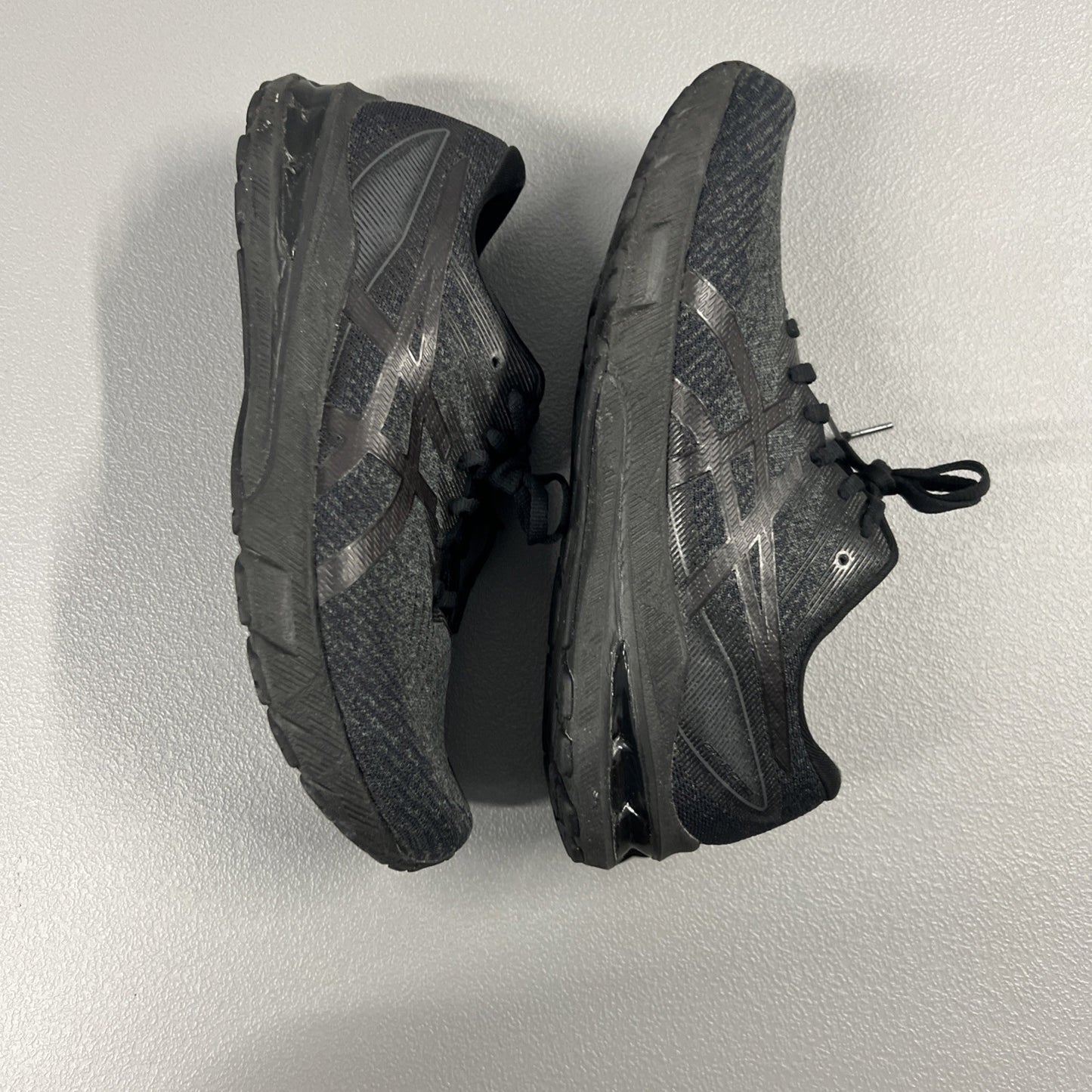 Size 9.5 - ASICS GT-2000 13 Black/ Black