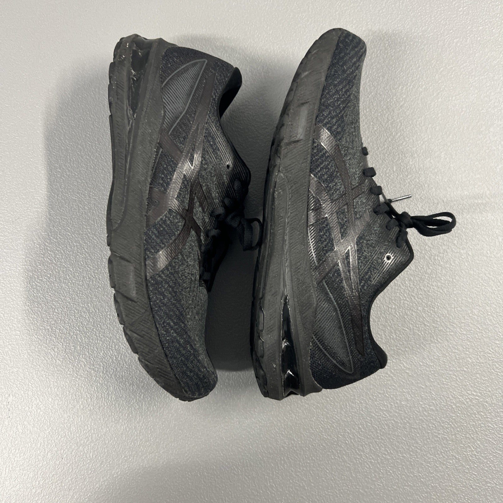 Size 9.5 - ASICS GT-2000 13 Black/ Black