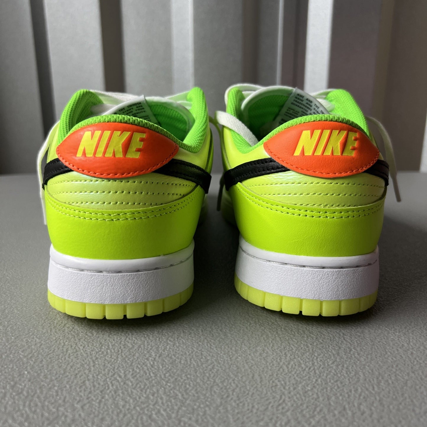 Size 10.5 - Nike Dunk Low SE ‘Splash Volt’