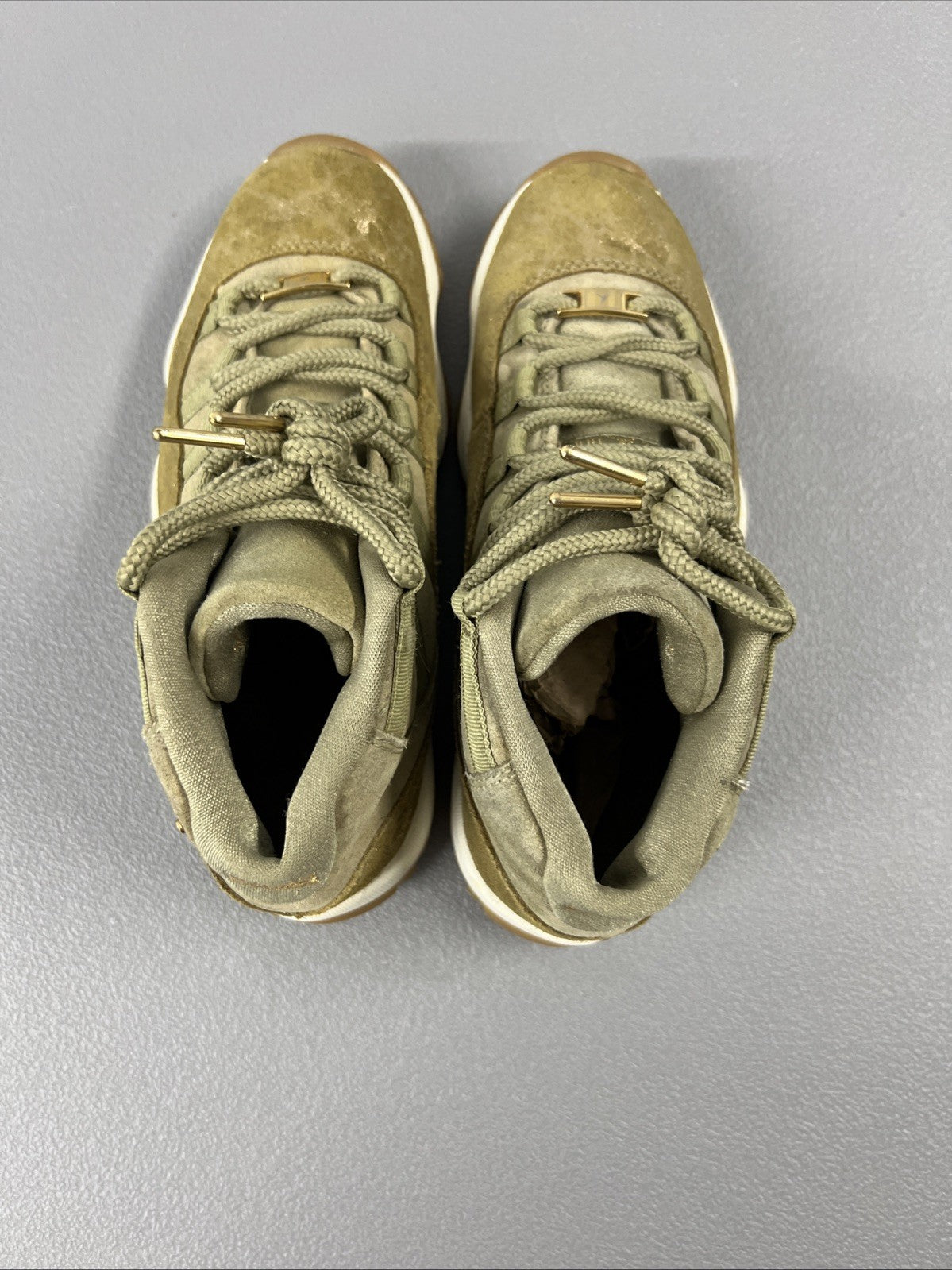 Size 8.5-Jordan 11 Retro ‘Olive Lux’ Women’s