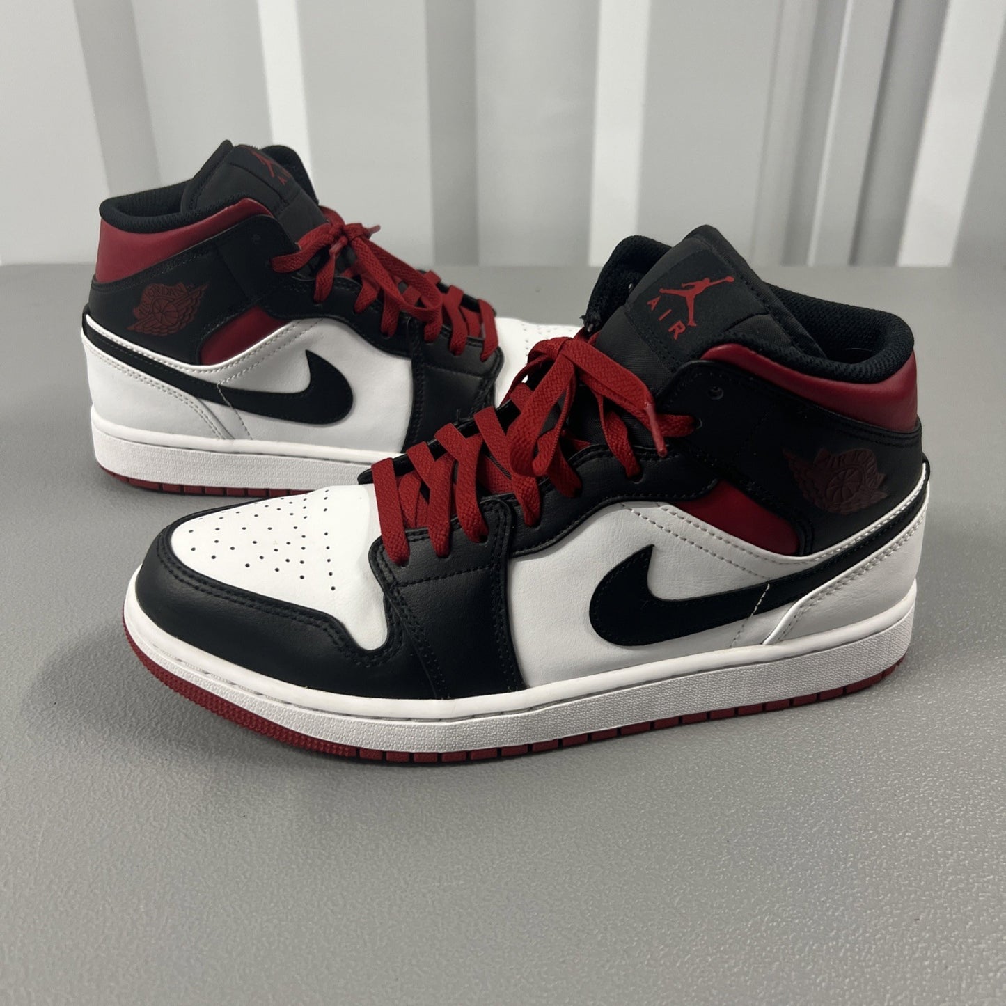 Size 9 - Air Jordan 1 Mid 'Gym Red Black Toe'