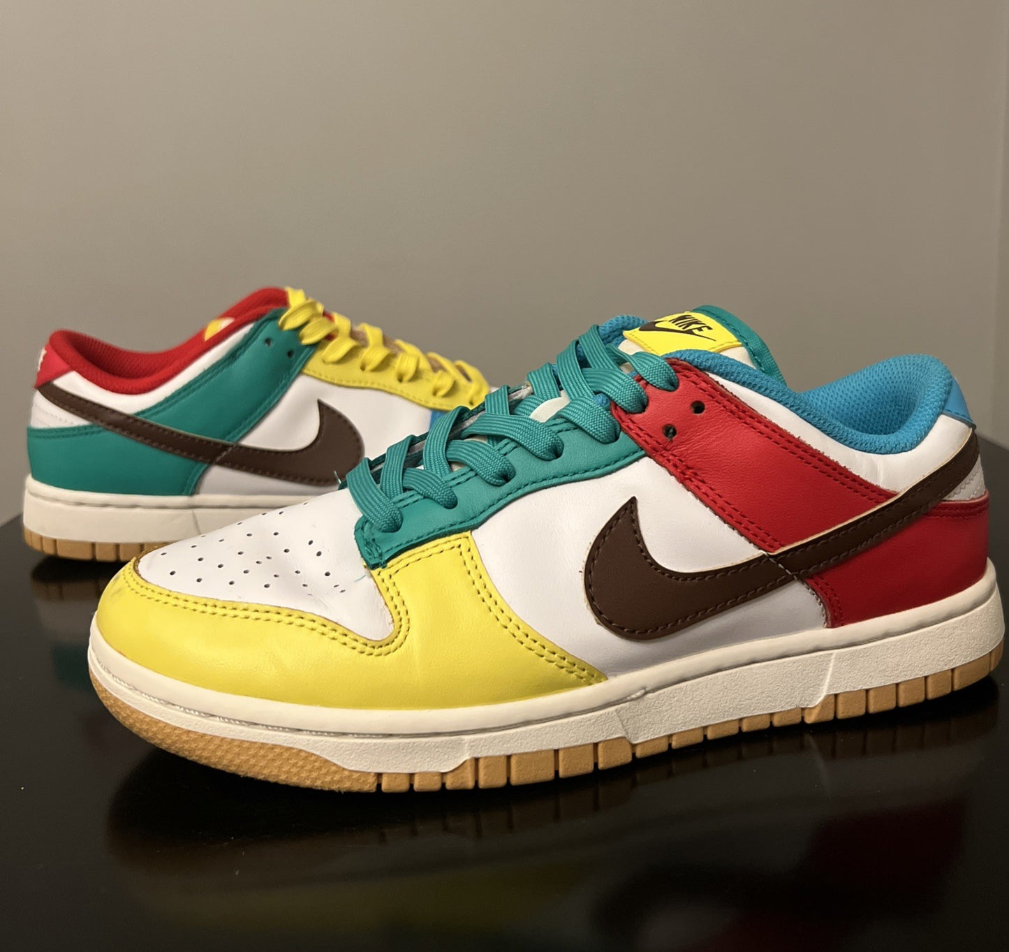 Size 6 Men’s or 7.5 Wmns- Nike Dunk Low SE 'Free.99 - ‘White’