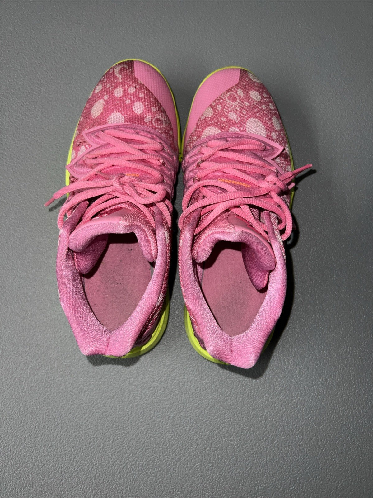 Size 7Y or 8.5 Wmns- Nike Kyrie 5 Spongebob Patrick Star GS
