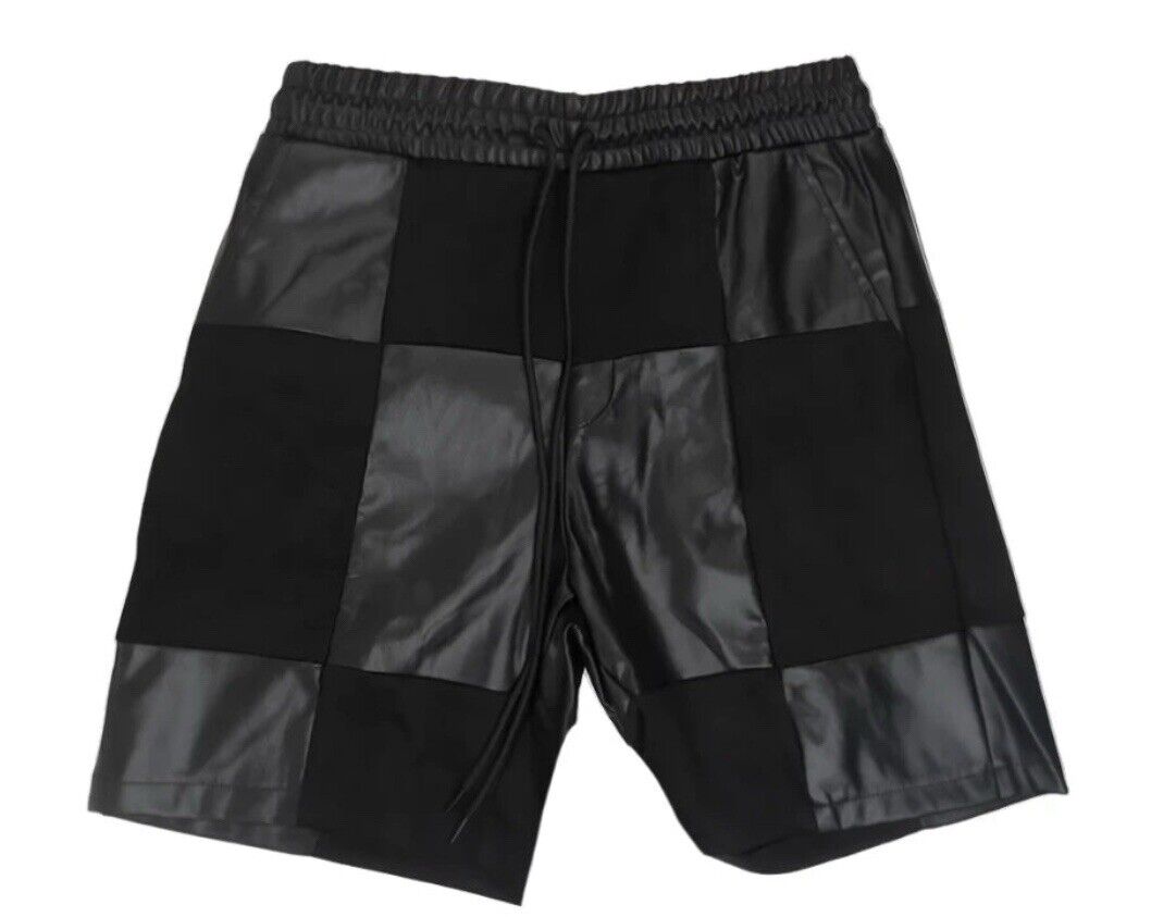 Size L-EPTM Shorts Checkered in black