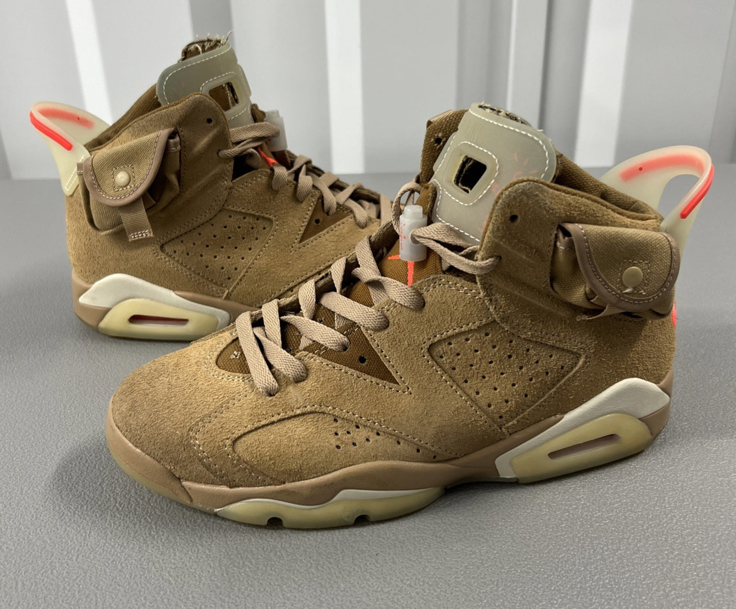 Size 8 Men’s or 9.5 Wmns Air Jordan 6 Retro Travis Scott ‘British Khaki’