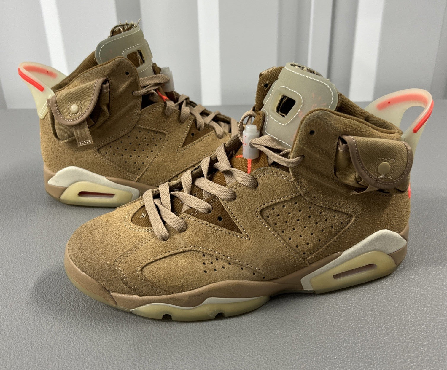 Size 8 Men’s or 9.5 Wmns Air Jordan 6 Retro Travis Scott ‘British Khaki’
