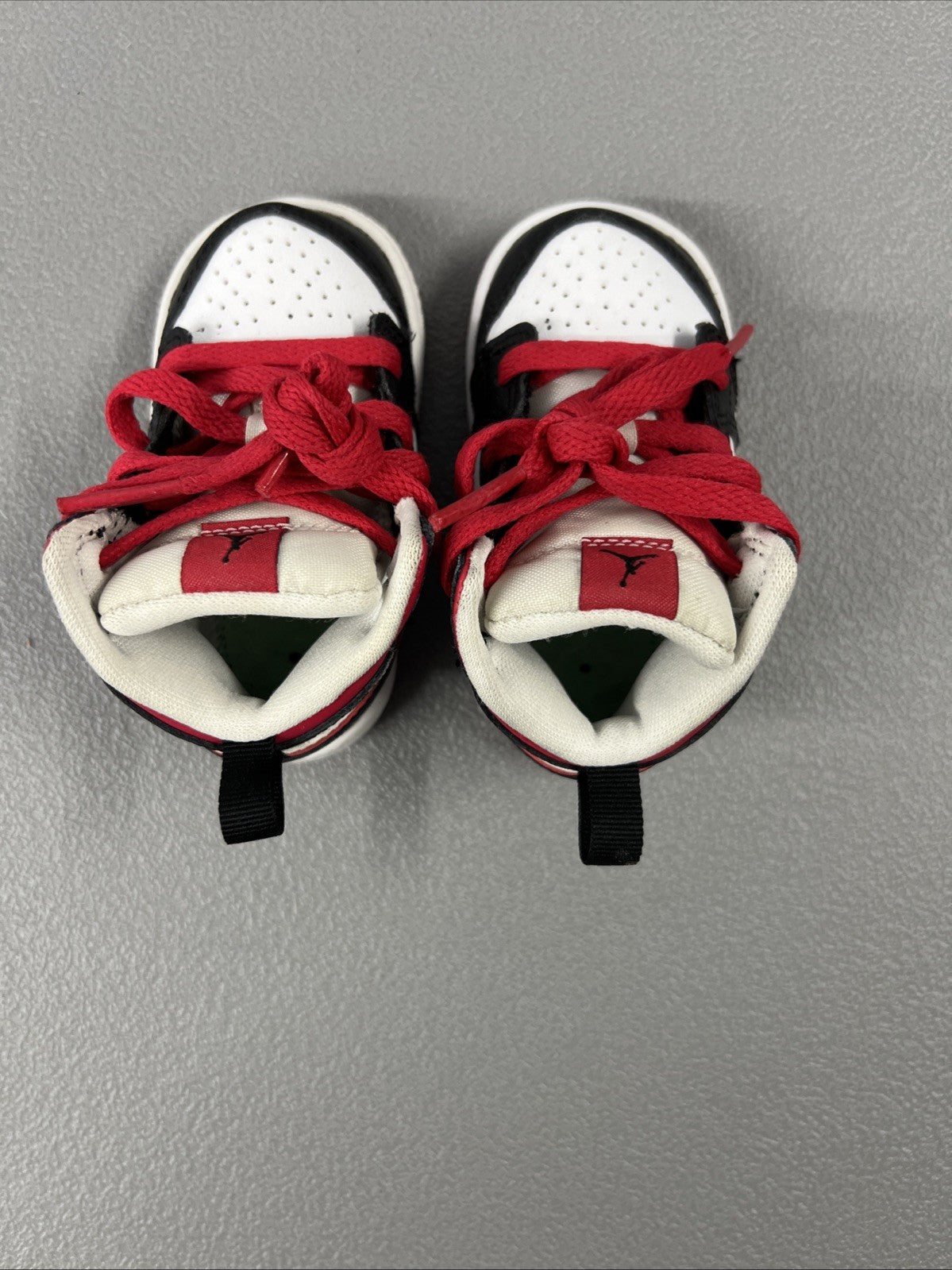 Size 4C-Air Jordan (TD) Air Jordan 1 Mid 'White Very Berry' 640735-016