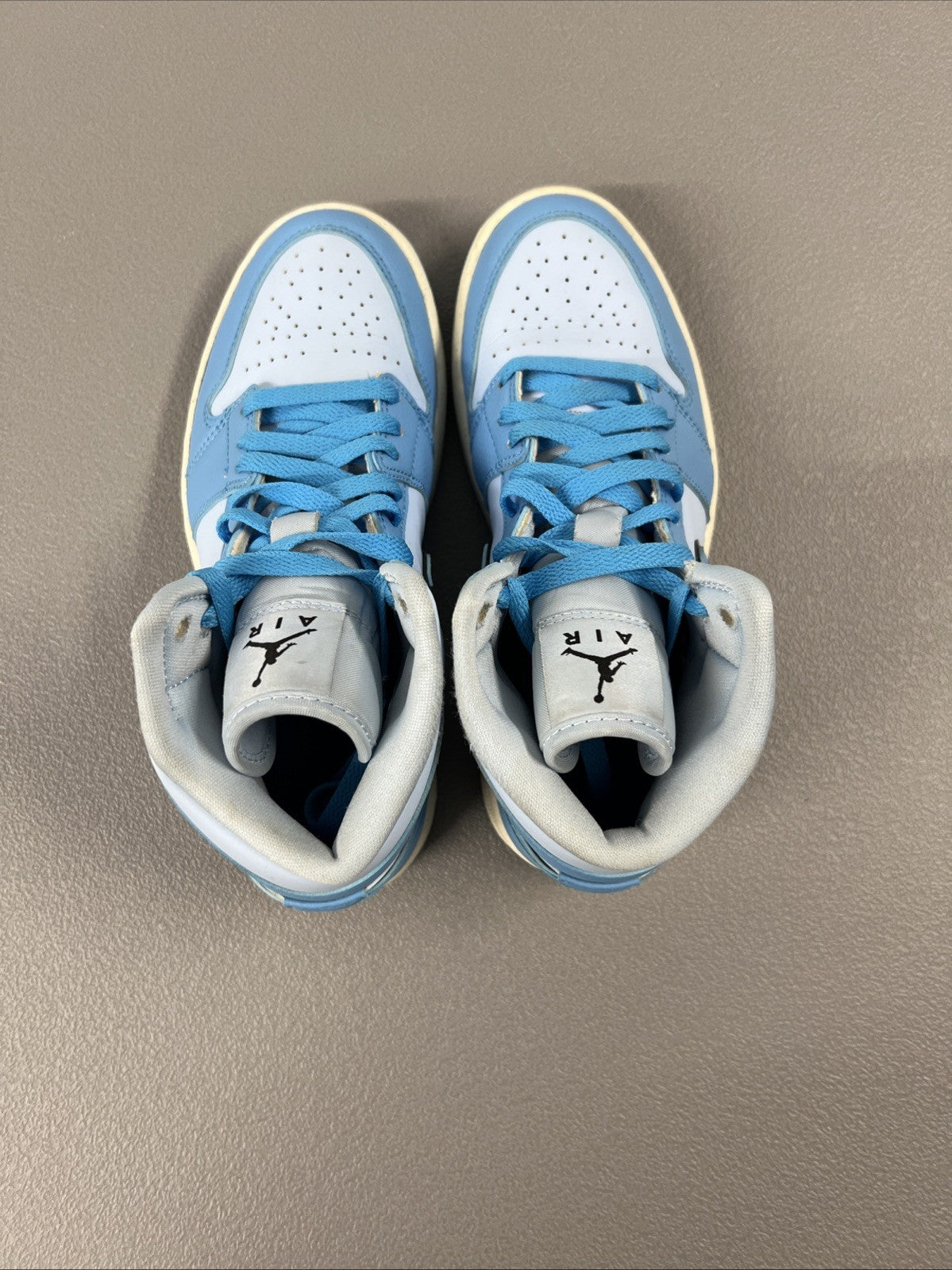 Size 7 - Jordan 1 Mid SE ‘Ice Blue’ (Women’s)