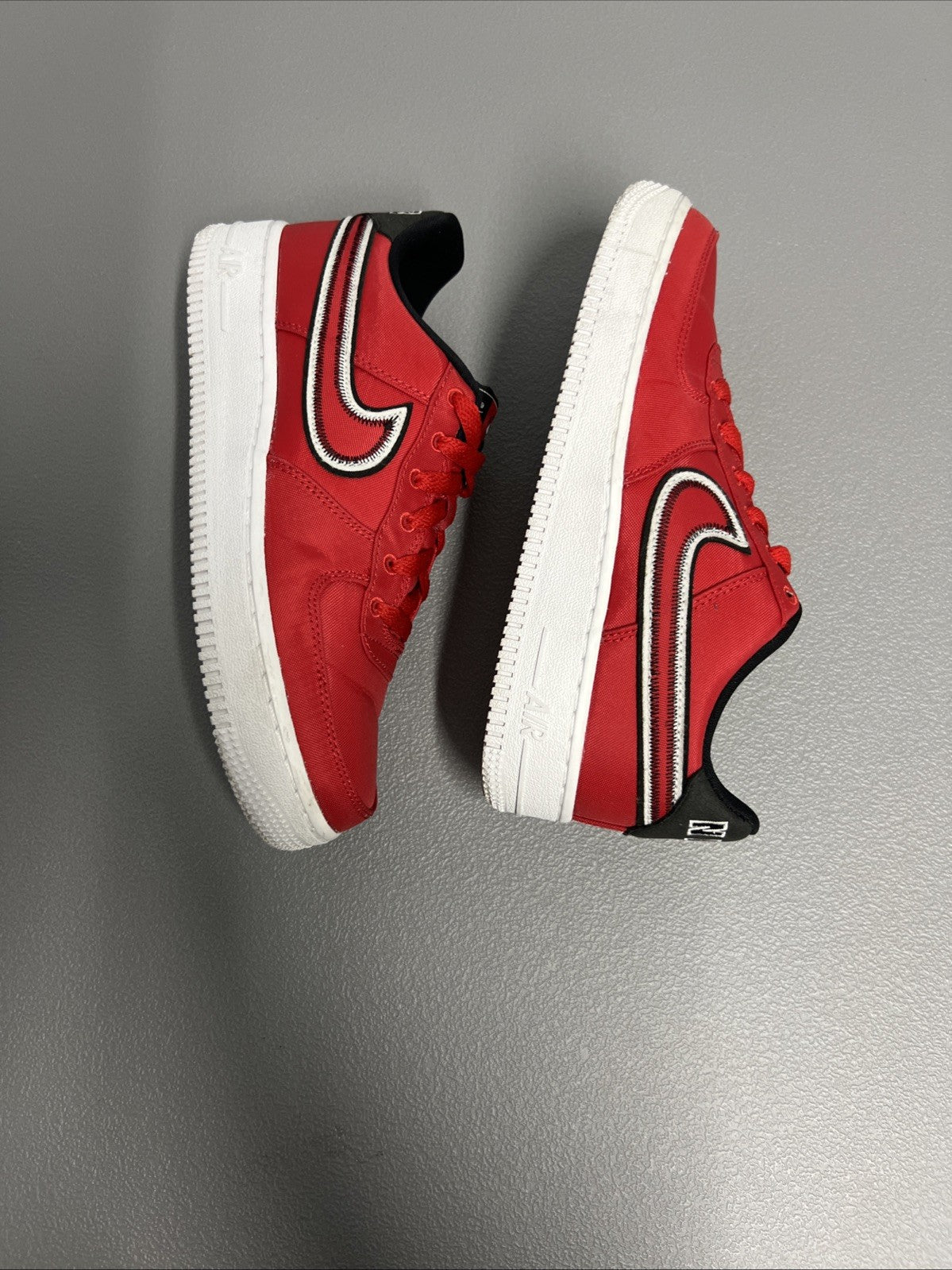 Size 5Y or 6.5 Wmns- Nike Air Force 1 Low LV8 ‘University Red White’ (GS)