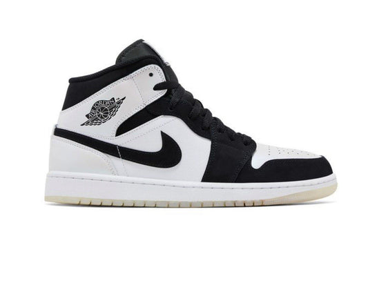 Size 9.5 Men’s or 11 Wmns- Jordan 1 Mid SE Diamond