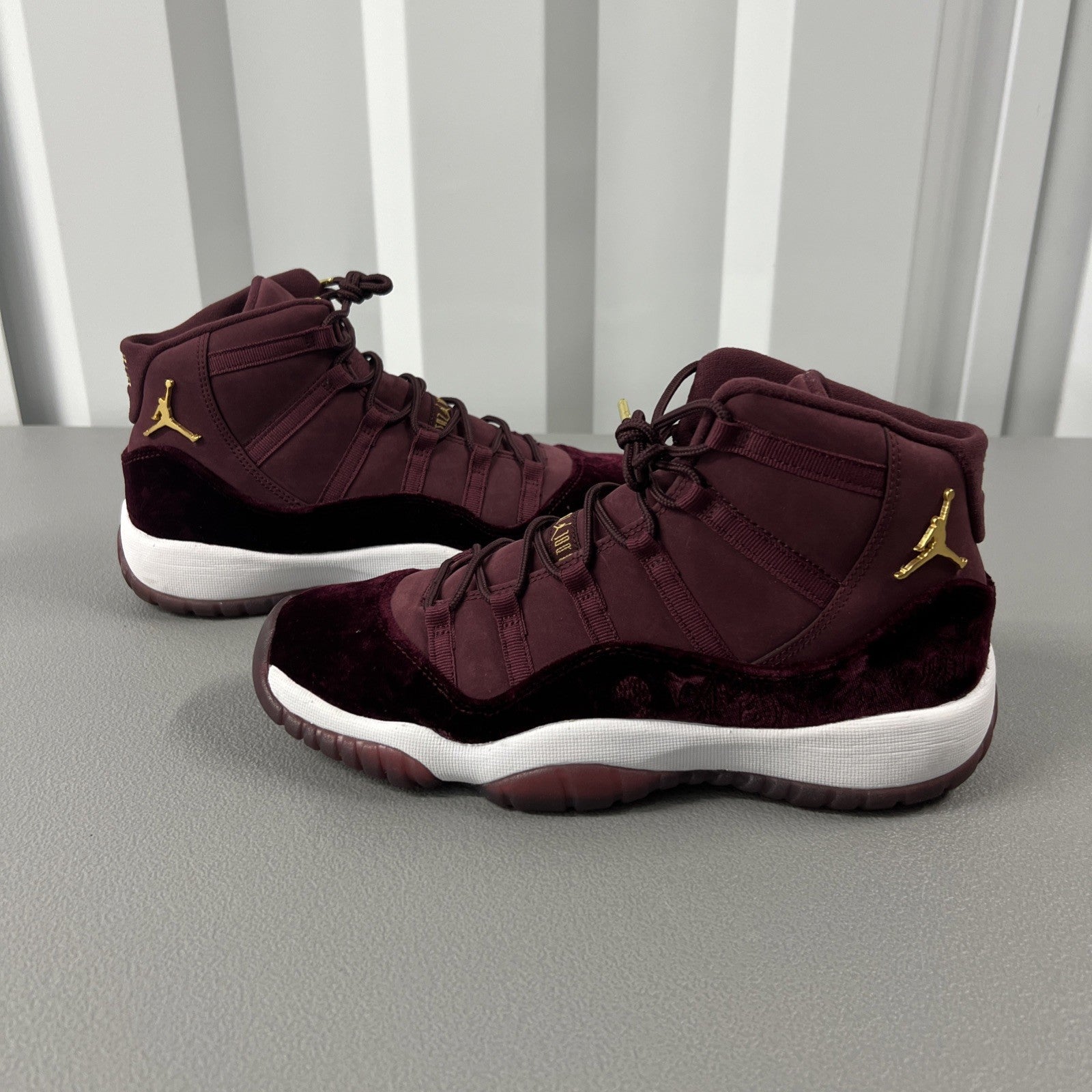 Size 8Y or 9.5 Wmns JORDAN 11 RETRO HEIRESS 'VELVET' Night Maroon (GS)
