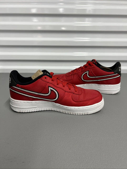 Size 5Y or 6.5 Wmns- Nike Air Force 1 Low LV8 ‘University Red White’ (GS)