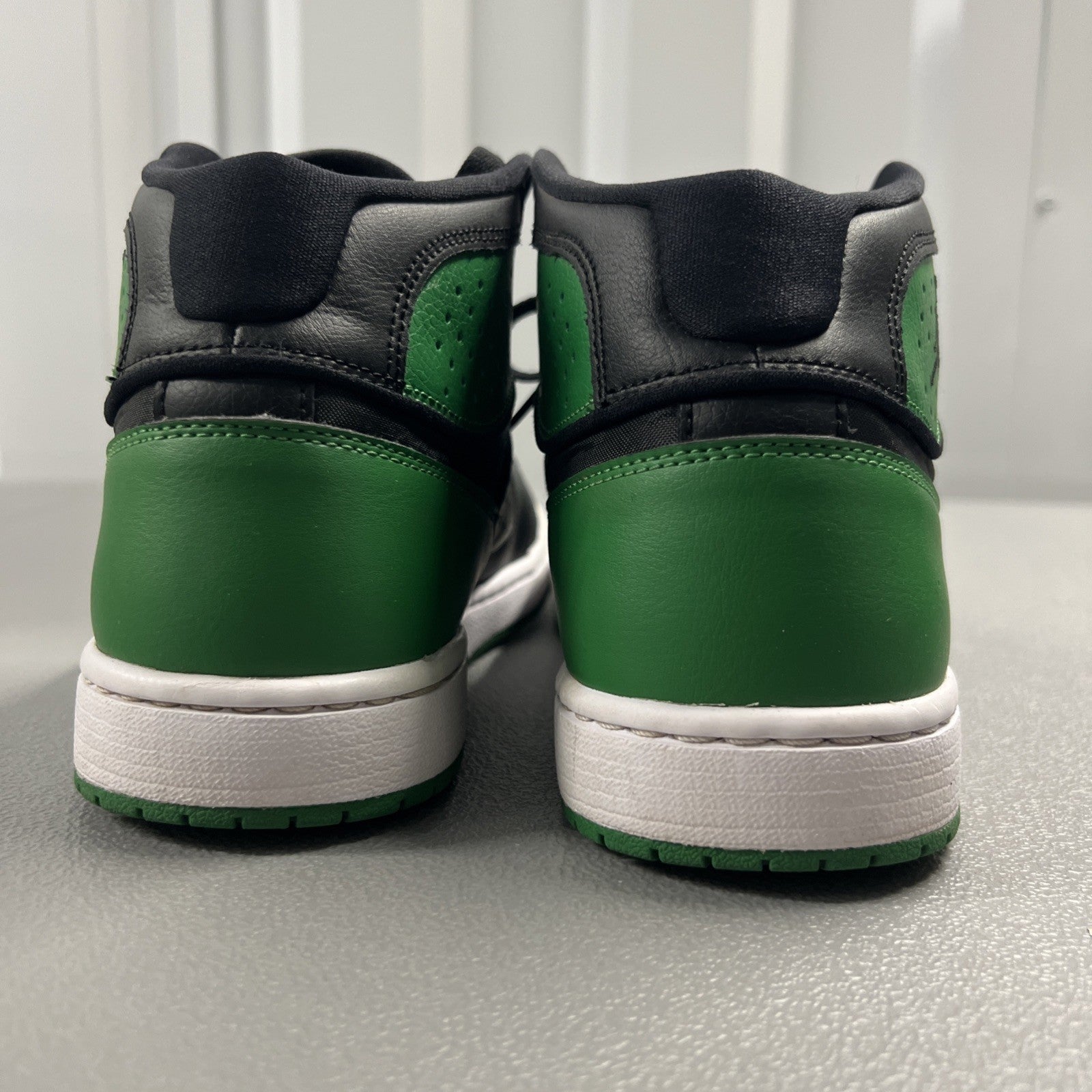 Size 10.5 - Jordan Access Black Aloe Verde