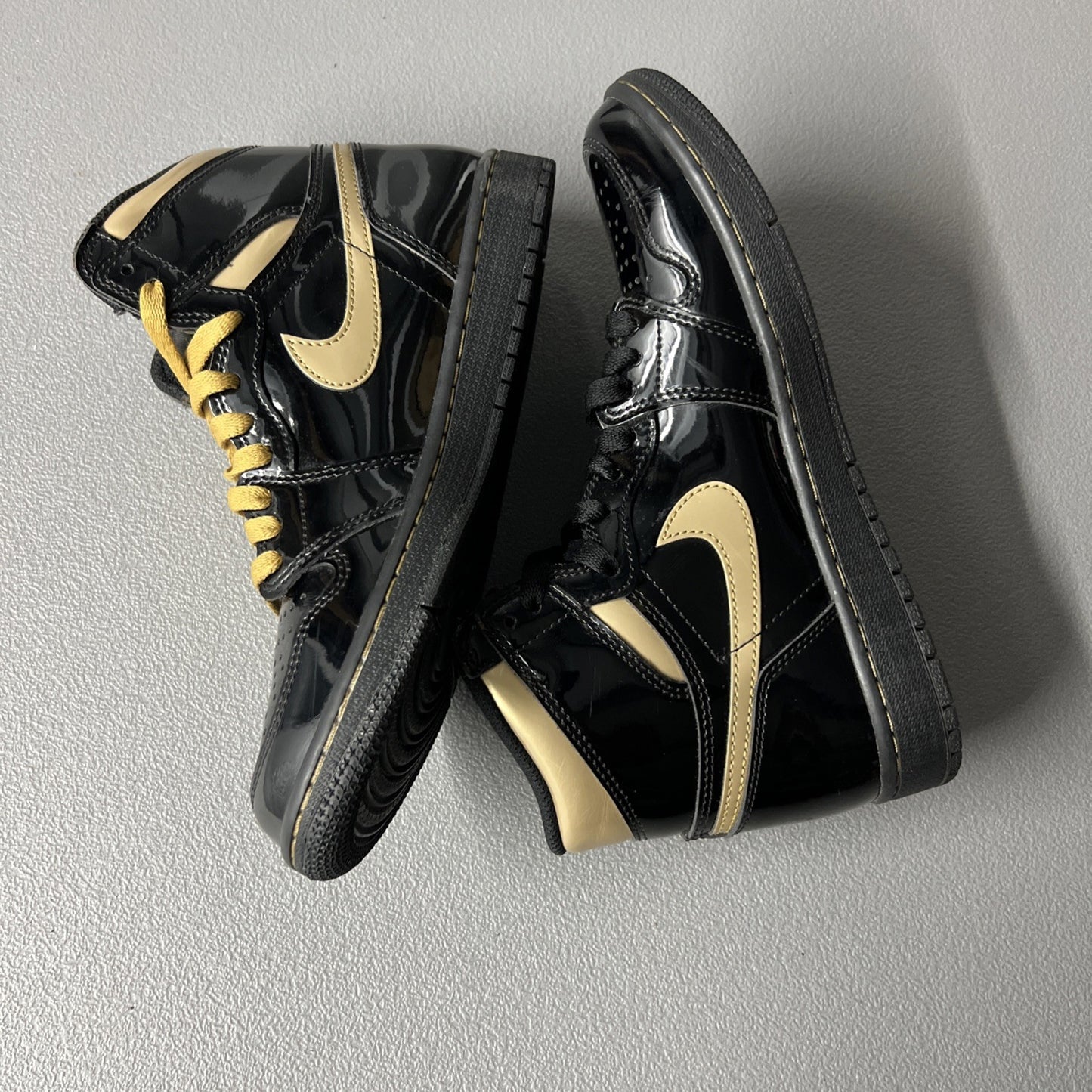 Size 7.5 Men’s or 9 Wmns - Air Jordan 1 ‘Black Metallic Gold’