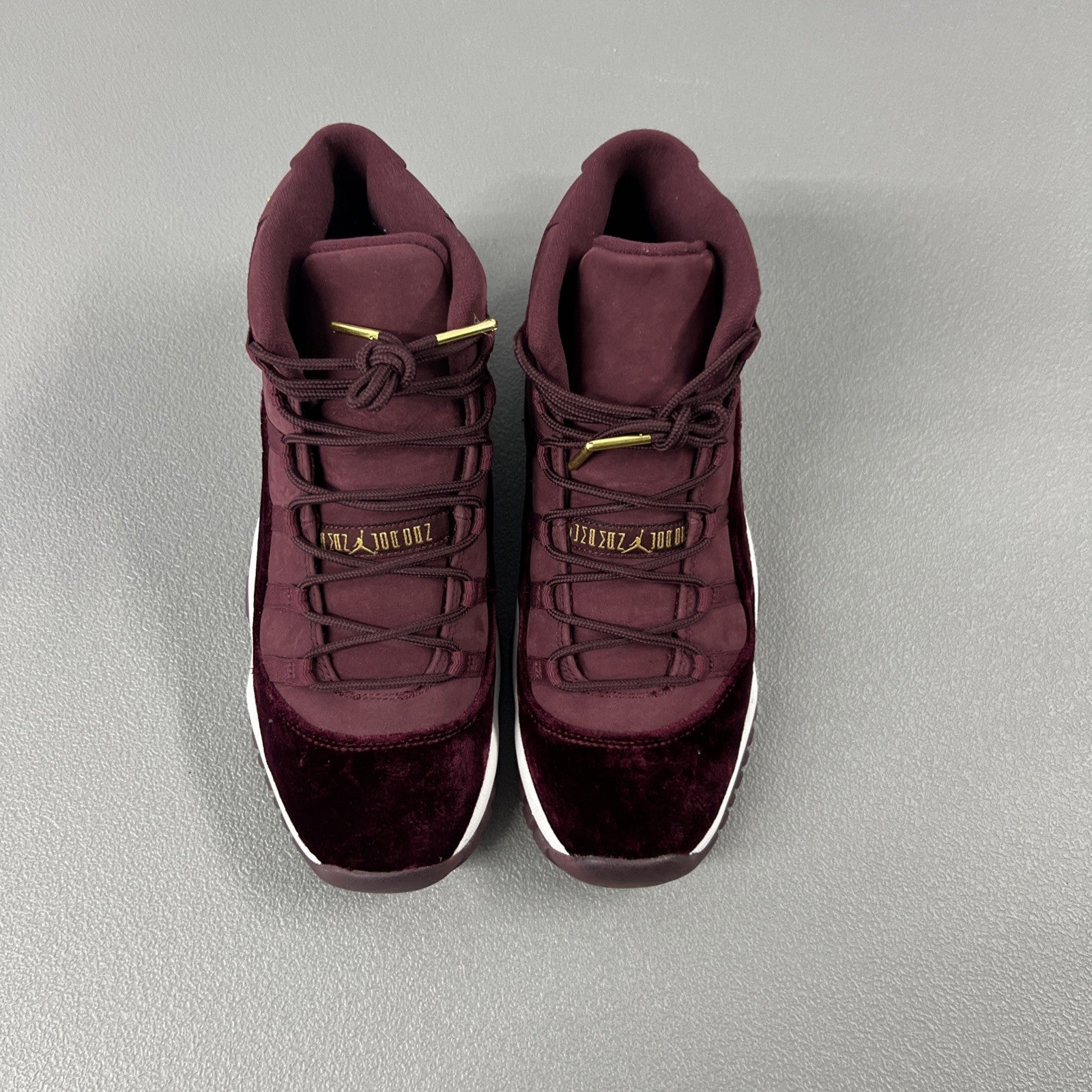 Size 8Y or 9.5 Wmns JORDAN 11 RETRO HEIRESS 'VELVET' Night Maroon (GS)