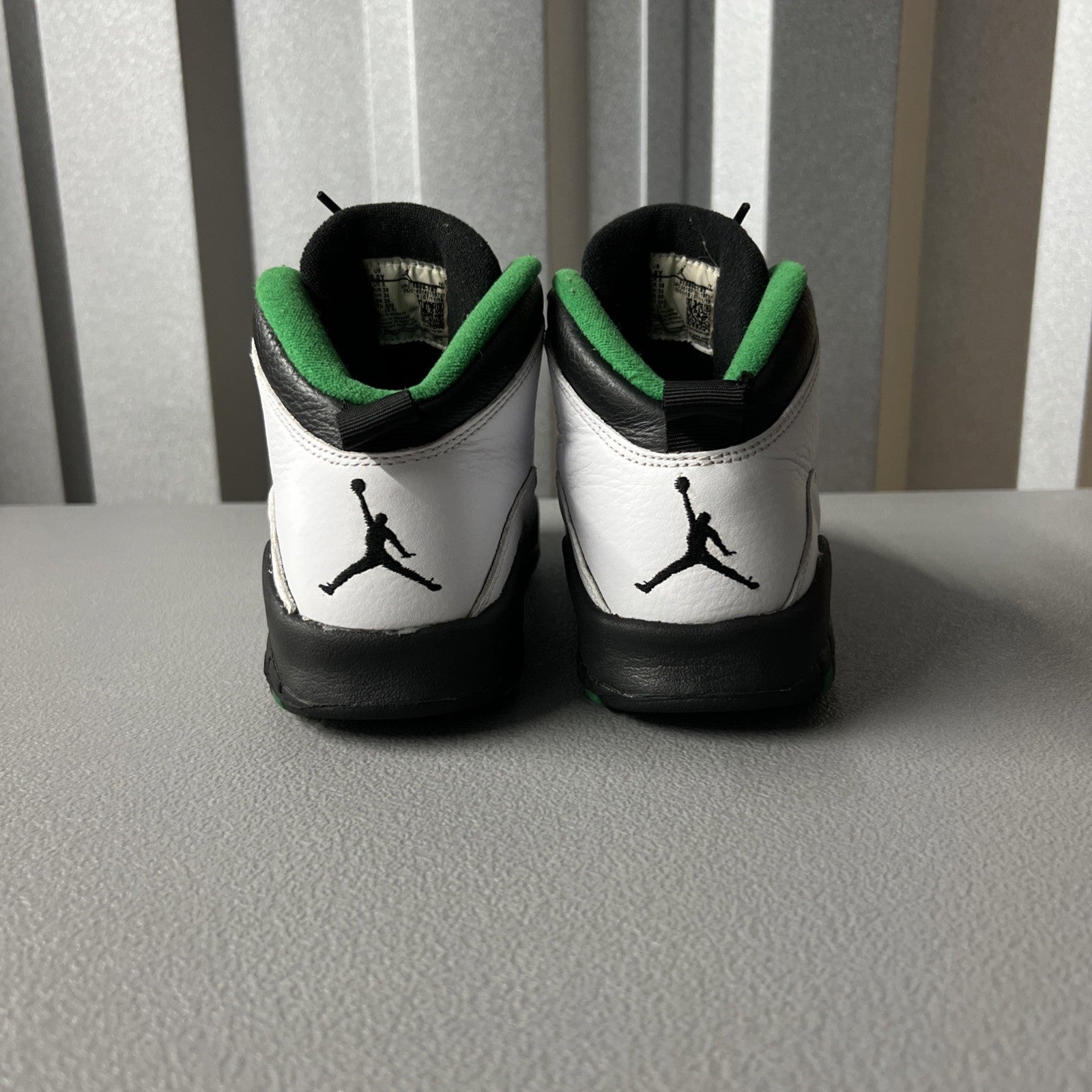 Size 5.5Y or 7 Wmns - Jordan 10 Retro ‘Seattle’ GS 310806-137